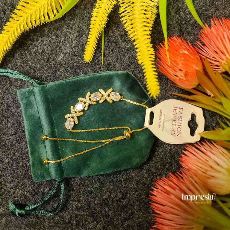 Exquisite Gold Adjustable Bracelet