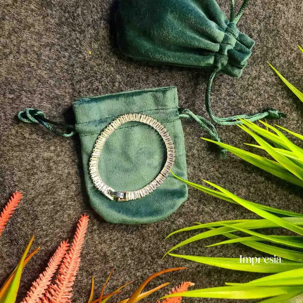 Premium Silver Women's Bracelet