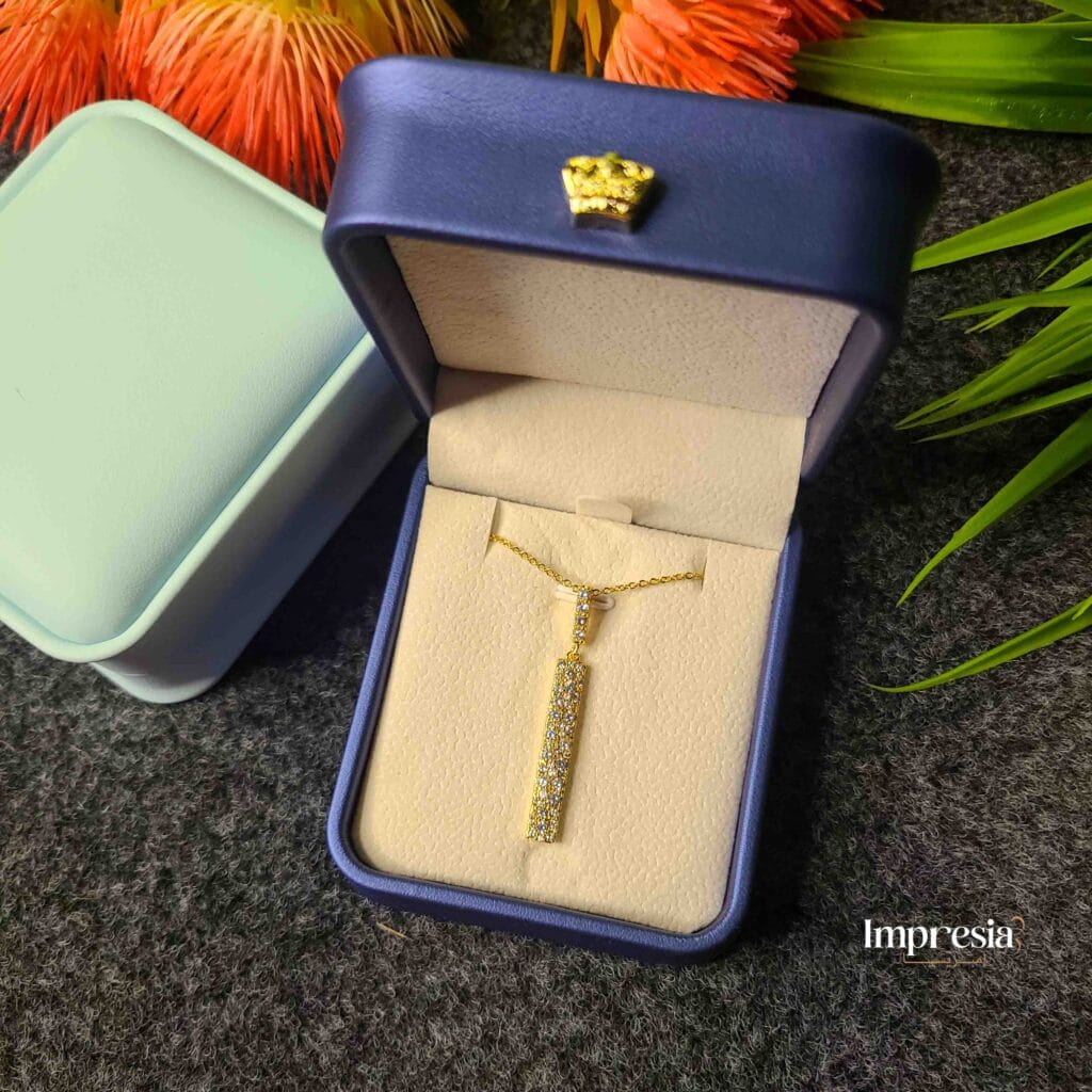 Elegant Gold Bar Necklace