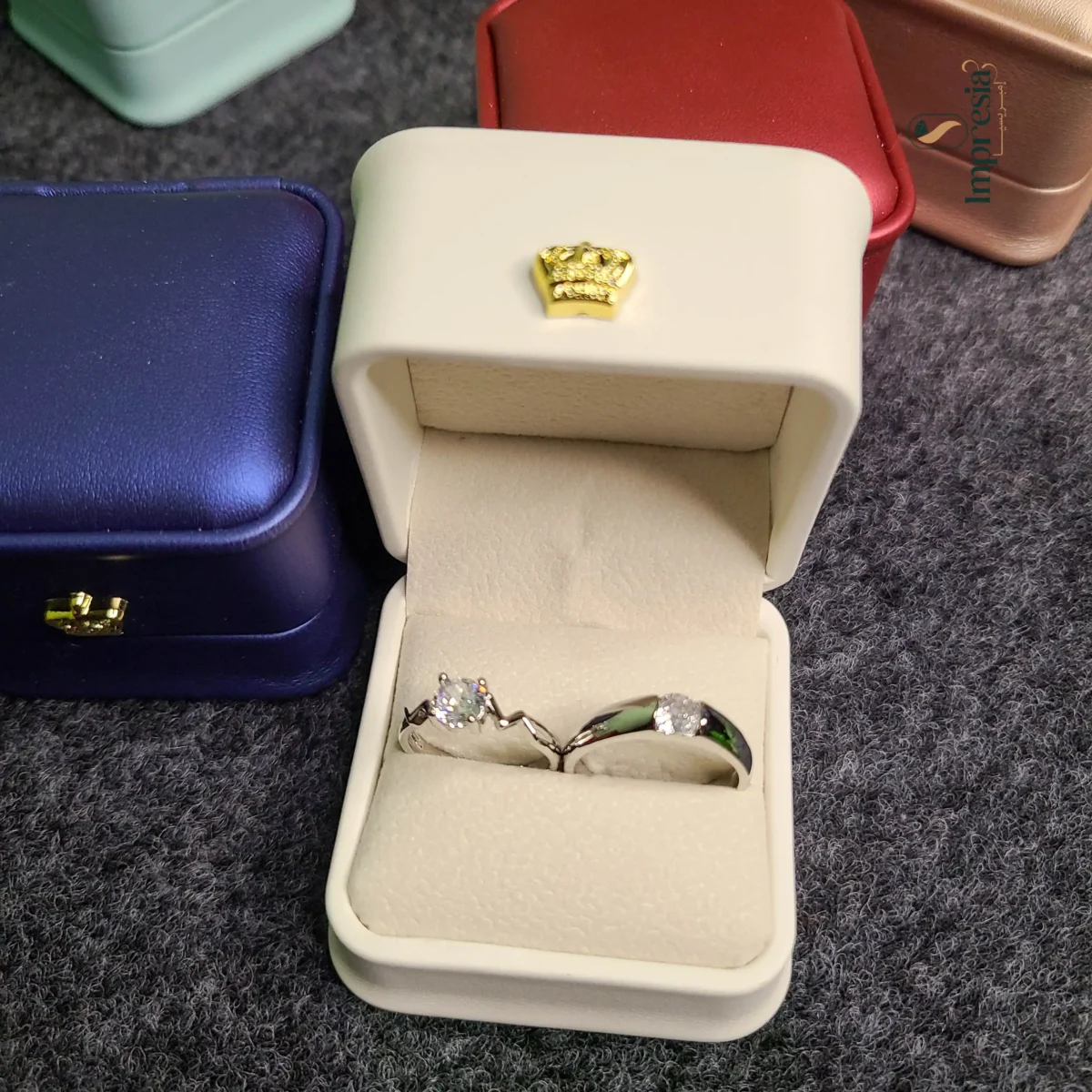 Premium Silver Couple Rings Set