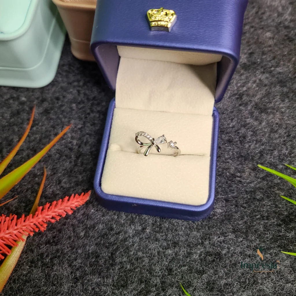 Minimal Silver Ring