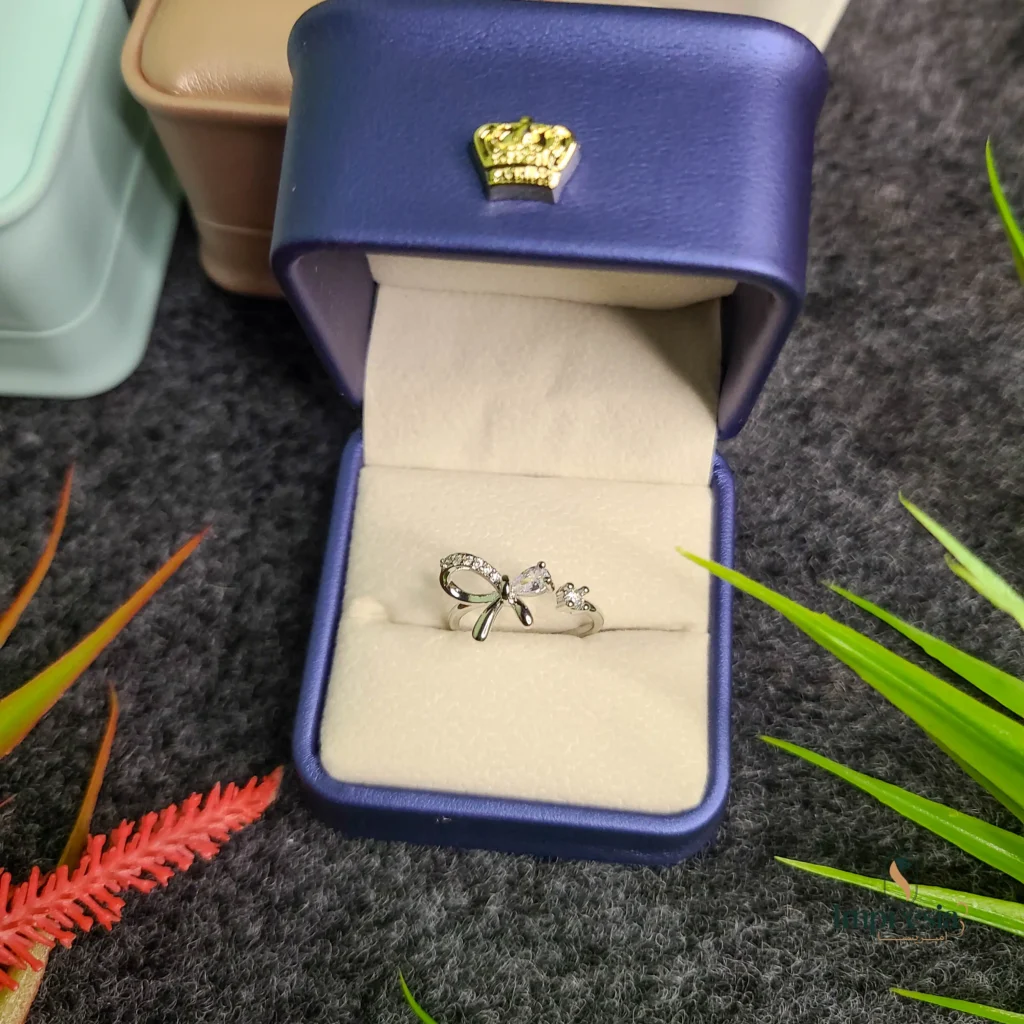 Minimal Silver Ring