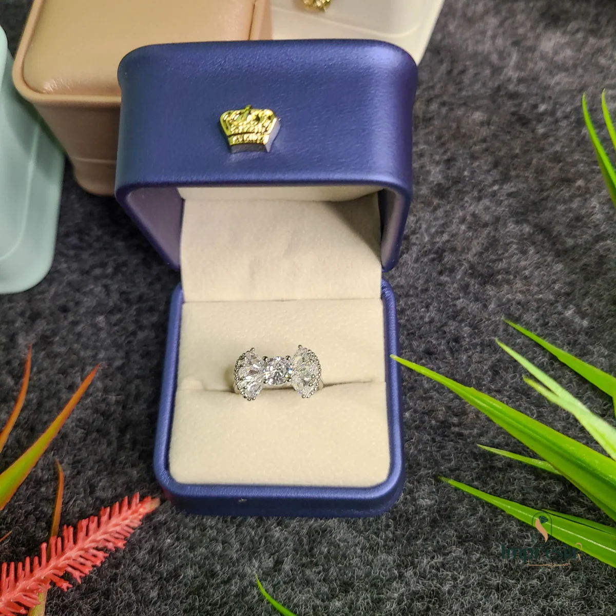 Luxury Silver Stone Ring