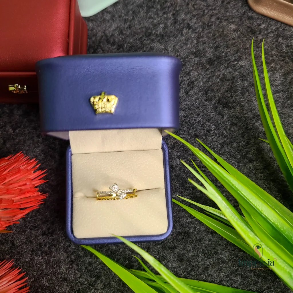 Luxury Golden Statement Ring