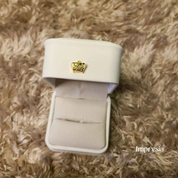 White Ring Gift Box – Premium Leather | Impresia