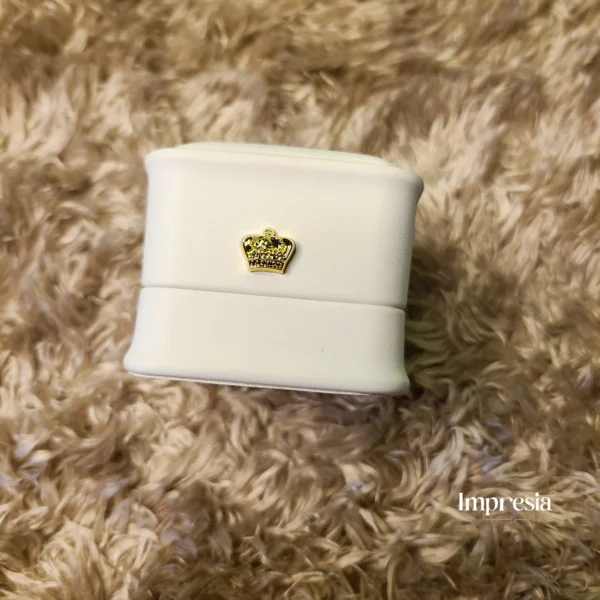 White Ring Gift Box – Premium Leather | Impresia