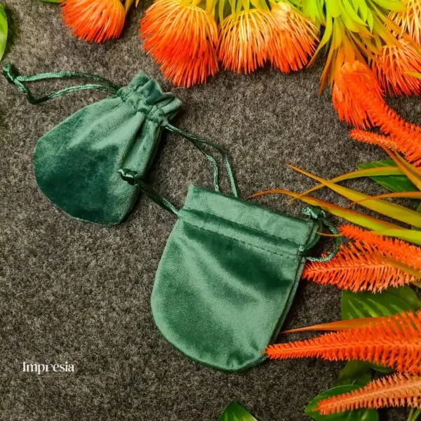 Premium Green Jewelry Gift Pouch – All-in-One | Impresia
